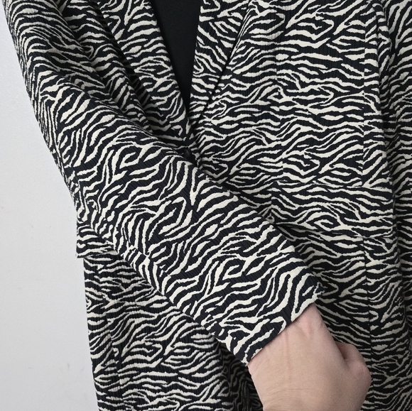 Per Una Black Mix Zebra Animal Print Lightweight Coat Size 6 US Size 10 UK - Picture 9 of 16